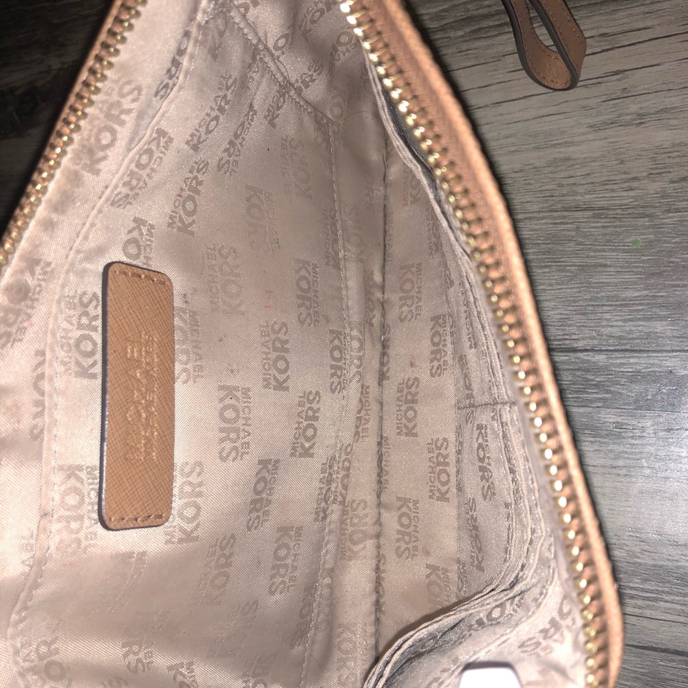 MK wristlet - Picture 2 of 3